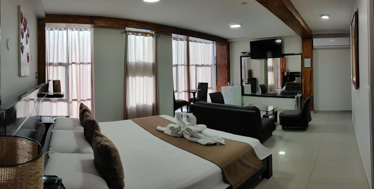 Aura Hotel Chiclayo Dış mekan fotoğraf